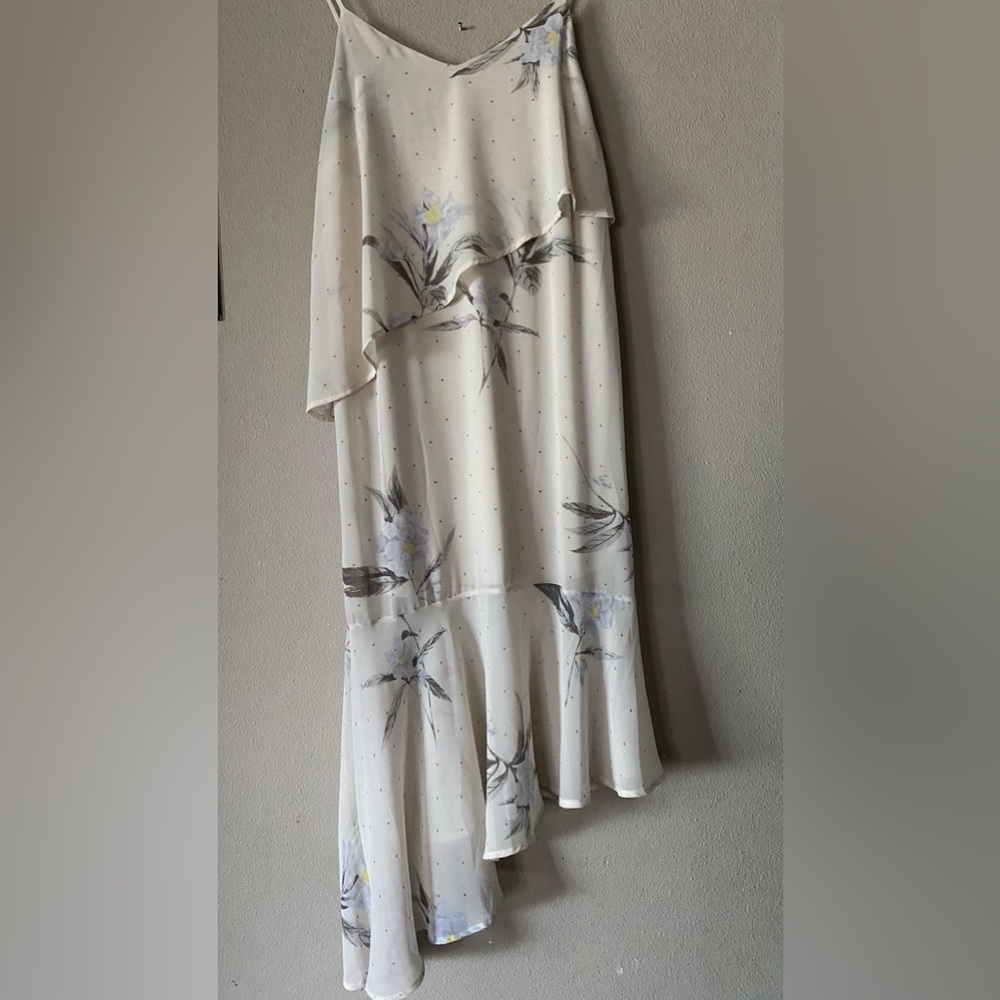 4S13NNA V neck Tiered Woven Floral Midi Dress